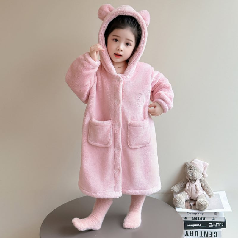 Bērnu halāts ar kapuci ziemai – karikatūru raksts, bieza auduma, poliestera šķiedra ar vilnas maisījumu, brīvs stils, saglabā siltumu