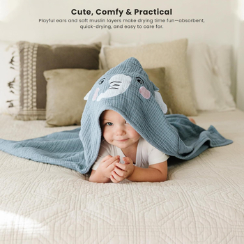 Dječje pončo za kupanje od gaze s crtanim motivom; tkanina od pamuka, pamukovo punjenje, za novorođenčad (0–12 mjeseci), pogodno za sve sezone