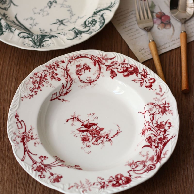 Duboki keramički tanjur s motivom cvijeća i ptica, retro stil, kružnog oblika, pogodan za mikrovalnu