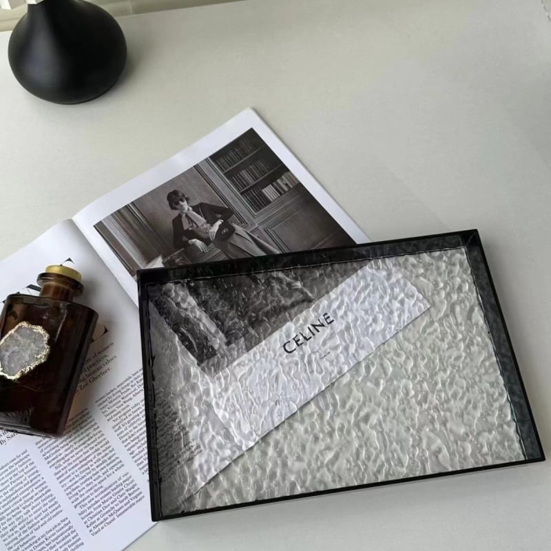 Akrilo laikymo indas – paprastas, modernus vonios kambario organizatorius kosmetikai, juvelyrikai ir aromaterapijai (idealiai tinka įmonės dovana)