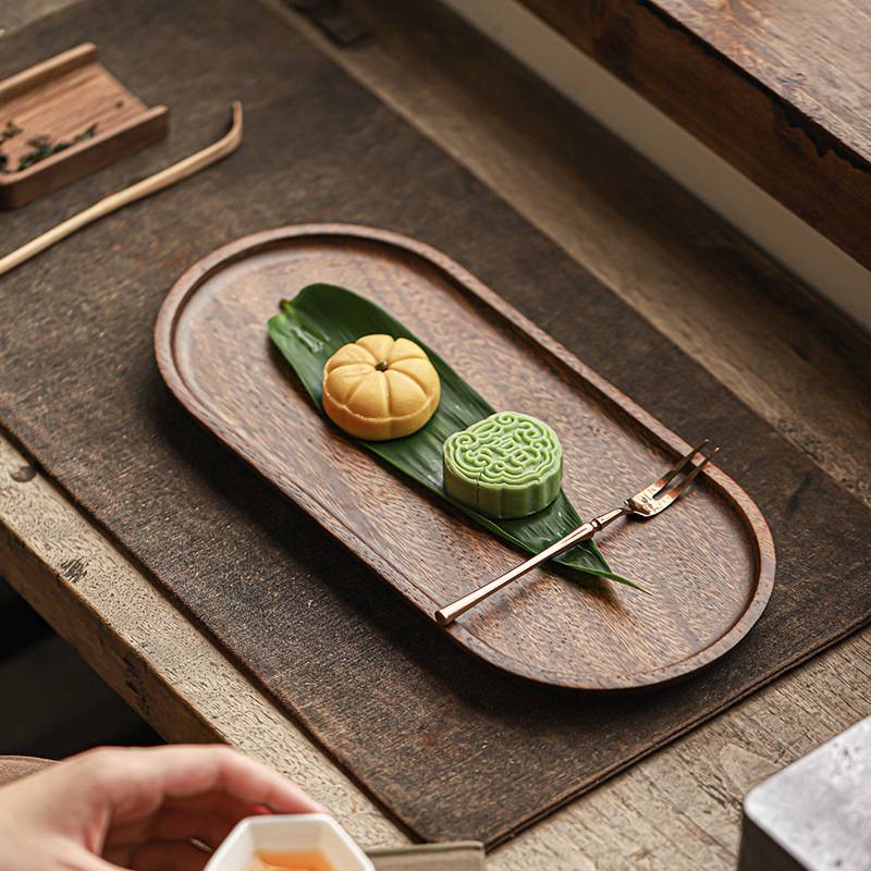 Medinis serviravimo padėklas arbatai, vakarienei ir picai – rankų darbo, poliruotas paviršius, paprastas ir modernus dizainas, pritaikomas