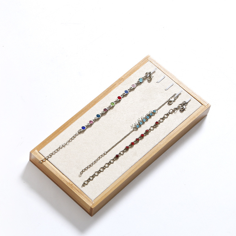 Bambuszból készült ékszerkiállító polc, egyemeletes, paletta stílusú, összeszerelt kivitel