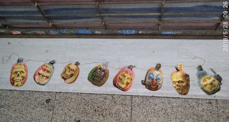 Halloween dekoracija za bar - plastični rekvizit za uređenje prostora, girande s likovima duha i tikvama, zavjesa za vrata (Materijal: Plastika; Vrsta rekvizita: Halloween dekoracija; Kategorija: Rekviziti za uređenje prostora)