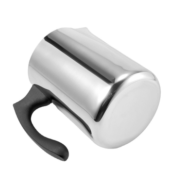 Ανοξείδωτο ποτήρι latte art με πλαστικό χερούλι και κλίμακα; περιλαμβάνει κύλινδρο latte art και κύπελλο για τήξη κεριών; laser χαραγμένο λογότυπο; FR003; Διαθέσιμη παραμετροποίηση