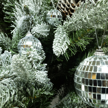 Ornamente: minge de sticlă cu bule, lucrat manual, formă rotundă, decor de Crăciun, stil minimalist modern