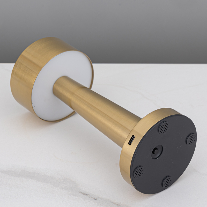 Kovácsoltvas asztali lámpa: éjszakai fény, LED világítás, környezeti világítás, díszítő elemek