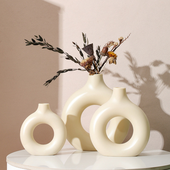 Ваза от пластмаса с форма на поничка – модерна минималистична украса за хол, персонализируема, опакована в индивидуална PP торба