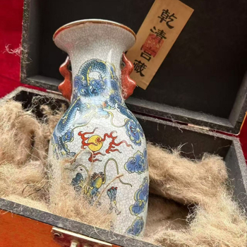 Vază din ceramică pictată, ceramică Jingdezhen, stil Chinezesc, Brand Art is beautiful, ambalaj cutie din lemn