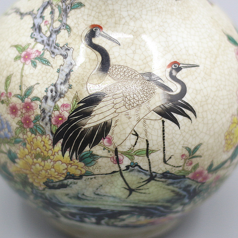 Vază din porțelan alb, motif pin și crane, stil chinezesc, ornament antic