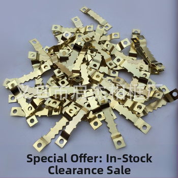 Nuotraukų rėmo kabykla – dantytas dvipusis kabliukas (Medžiaga: Metalas; Gamybos procesas: Elektroplakavimas; Priedas tipas: Dantytas kabliukas; Stilius: Modernus paprastumas; Pakuotė: Maišeliai)