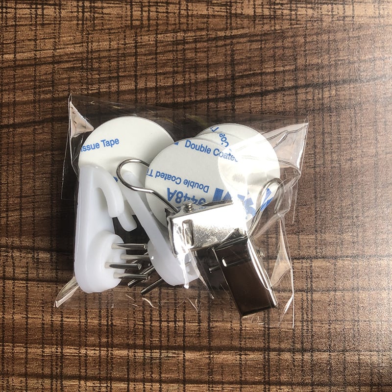 Gobeleno sienos montavimo rinkinys su nematomais kabliukais, klipais ir 3M dvipusėmis lipdukais