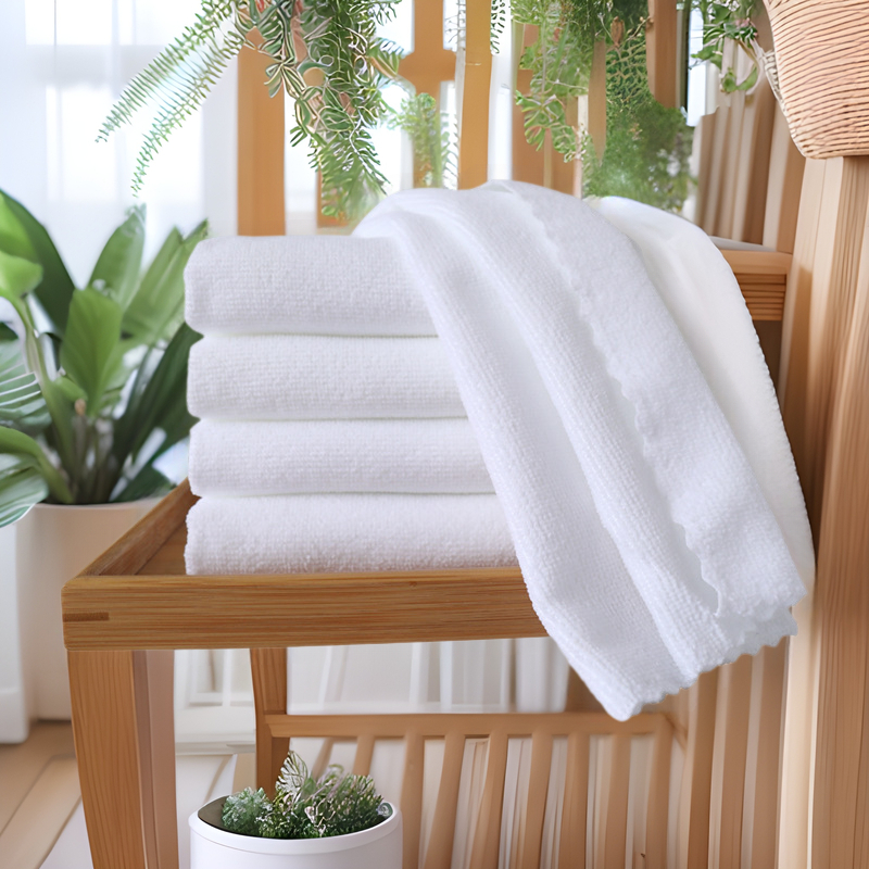 Еднократна бързосъхнеща микрофибърна кърпа за лице с дантелена warp-тъкан, 200 g+, за хотелска баня