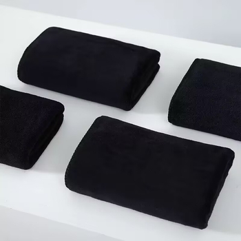 Ručnik za kosu od ultra-fino vlakna, za salone i hotele, upija i brzo suši (Materijal: ultra-fino vlakno; Pređa: 32 niti; Pletenina: ravno tkanje; Težina: 200 g+; Obrada po narudžbi: Da)