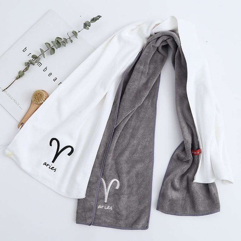 Spordirätik brodeeritud logoga, 130 g, ülimalt peen kiud, kiire kuivatamine, hästi imav, kohandatav