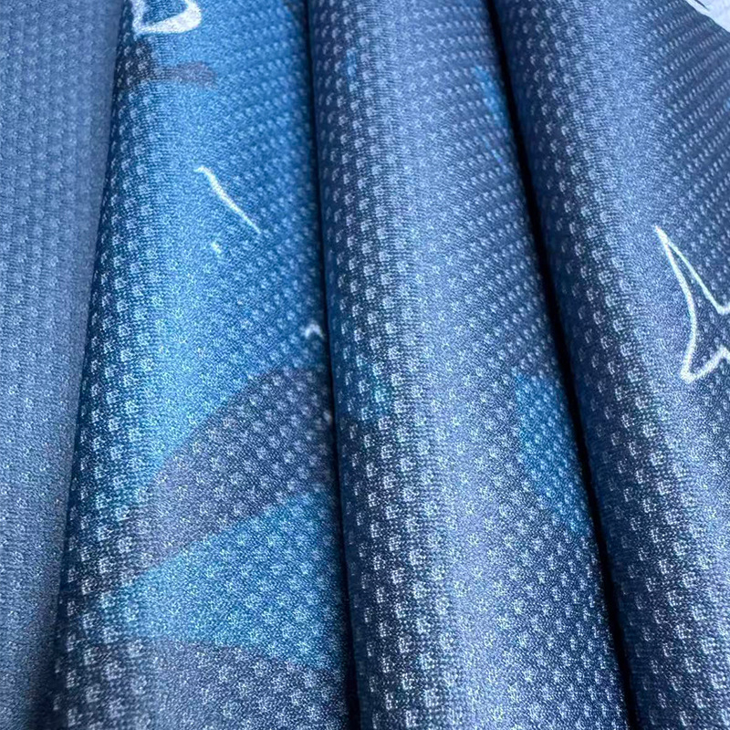 Спортна кърпа за фитнес — микрофибър, персонализирано лого, абсорбция 5–10 сек, антибактериално и охлаждащо, 430gsm