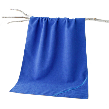 Prosop sport din microfibră de poliester, 110 g, absorbție rapidă a apei 5–10 s, personalizabil cu logo (broderie, tiv, imprimare, jacquard)