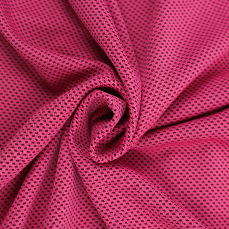 Spordirätik – polüester, 150d keeramata lõng, kaal 160 g, vee imendumine 0–5 s, peamised koostisosad: nailon 55%.