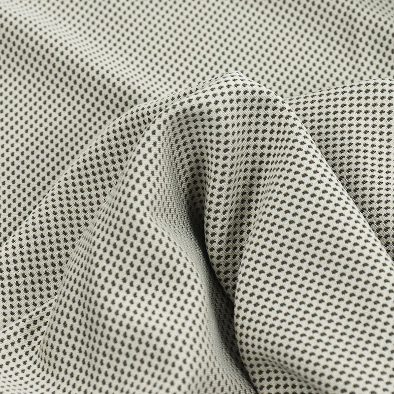 Spordirätik – polüester, 150d keeramata lõng, kaal 160 g, vee imendumine 0–5 s, peamised koostisosad: nailon 55%.