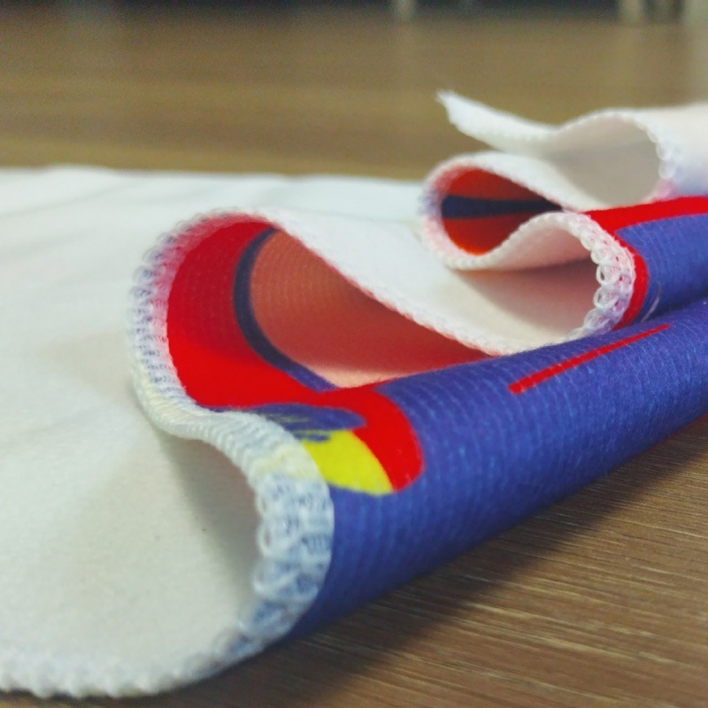 Prosop de sport din microfibră, 400 gsm, absorbție 21–25 s, uscare rapidă și protecție UV, imprimare logo posibilă