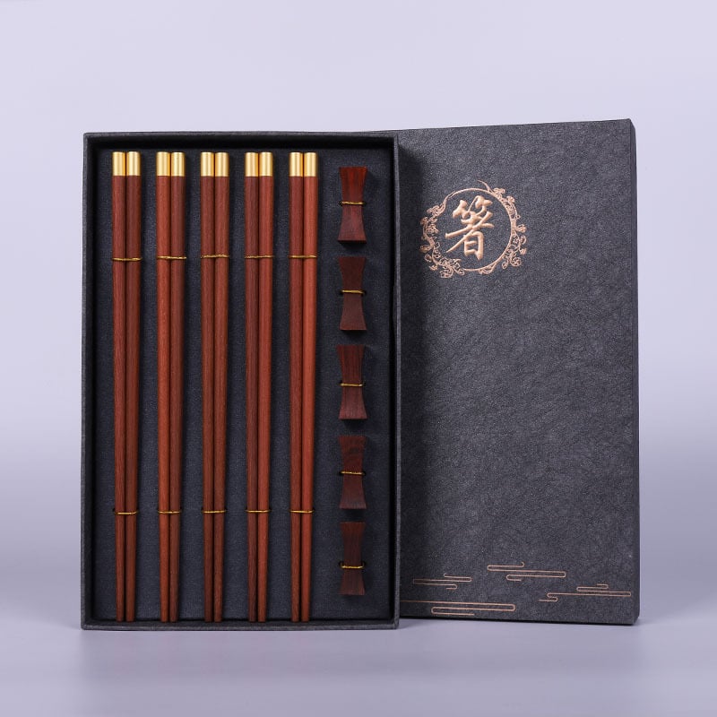 Drveni set štapića, 5 pari u poklon kutiji, sandalwood, otisnuto logo, prilagodljivo