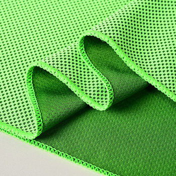 Spordi jahutusrätik logoga – AB lõngad, 21s, 140 g/m2, kiire kuivamine, higi imendumine