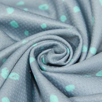 Спортна кърпа за бързо съхнене, полиестер, 100 г, абсорбция 5–10 с, печатно лого, персонализируема