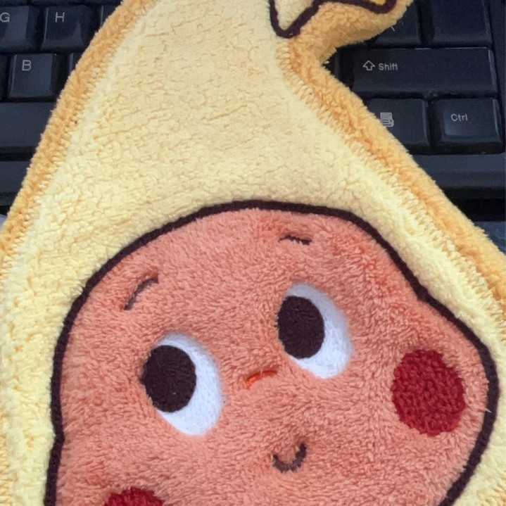 Prosop de mână cu design drăguț Star Man, pentru agățat, absorbant și uscare rapidă. Material: fleece coral; fir: 150D; greutate: 30–50 g; proces de producție: tivire, imprimare.