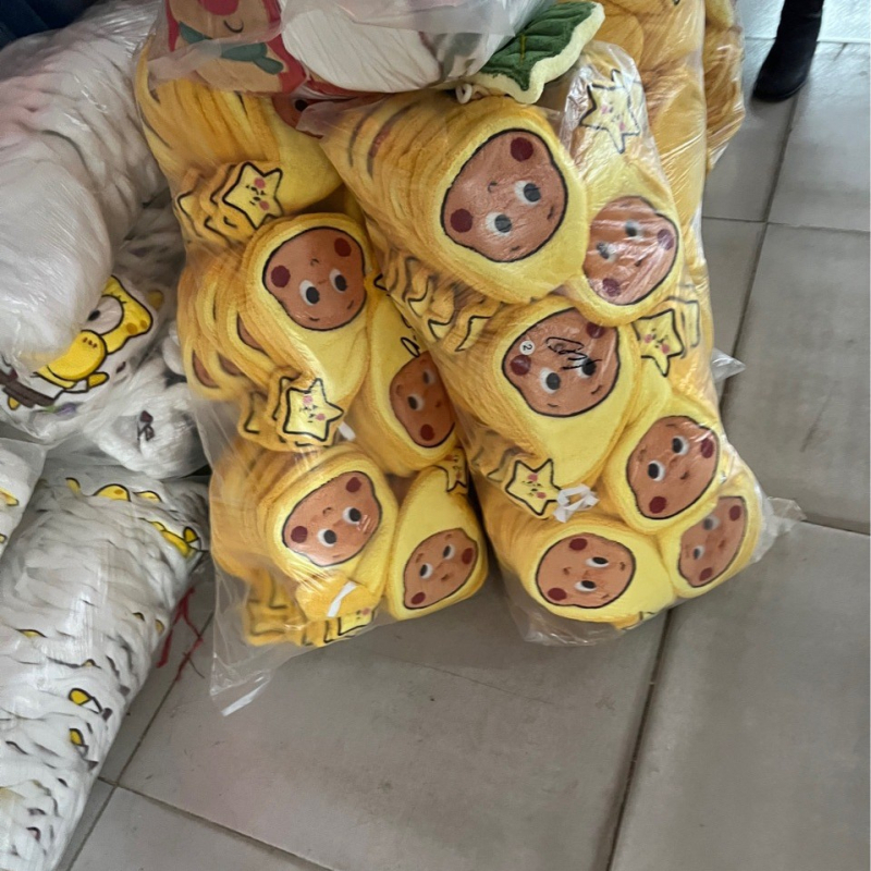 Prosop de mână cu design drăguț Star Man, pentru agățat, absorbant și uscare rapidă. Material: fleece coral; fir: 150D; greutate: 30–50 g; proces de producție: tivire, imprimare.