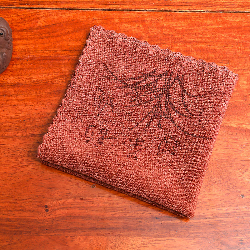 Puuvillane tee-rätik, imav, kvaliteetne, tee laua jaoks.