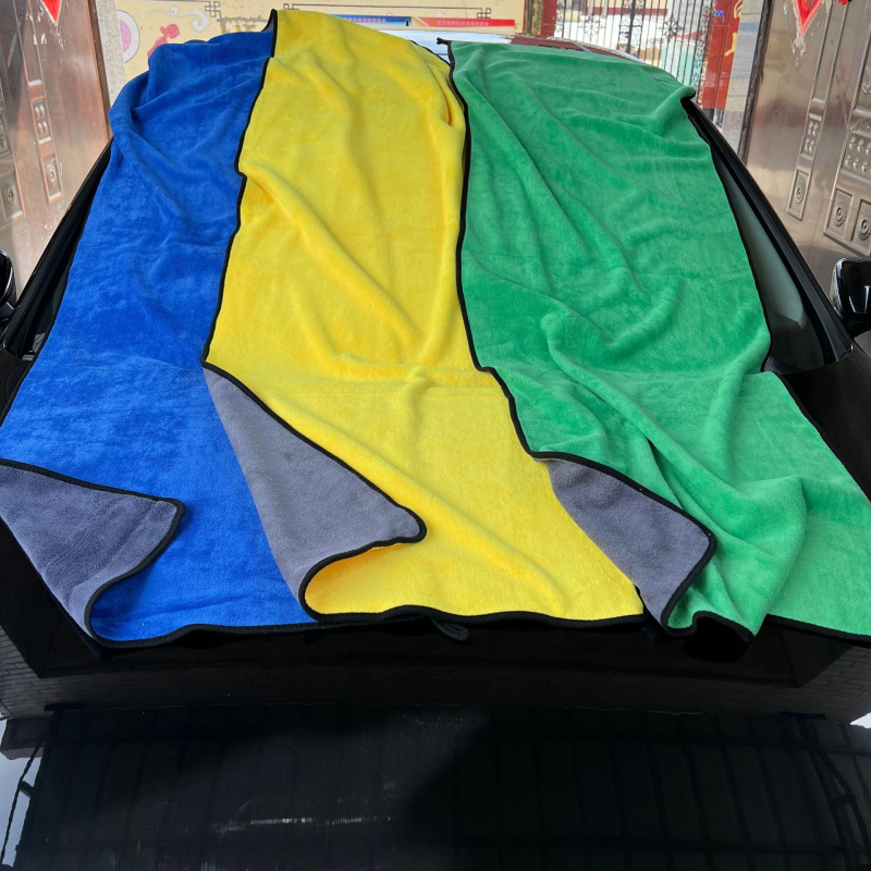 Prosop auto din fleece coral, dublu față, gros și foarte absorbant, fire 150D, imprimare logo disponibil