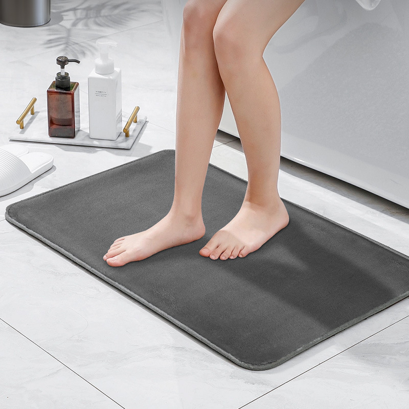 Vannas istabas paklājiņš — anti-slīdošs, mitrumu uzsūcošs, biezināts, ātri žūst (Materiāls: flaneles sūklis; Stils: moderns vienkāršs; Modelis: vienkrāsains; Piemērošana: vannas istaba; Funkcija: mitrumu uzsūkšana)