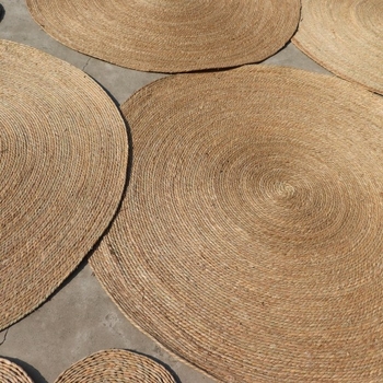 Covoraș rotund din paie, împletit natural cu sfoară de cattail, model uni, curățare cu aspirator, IN style