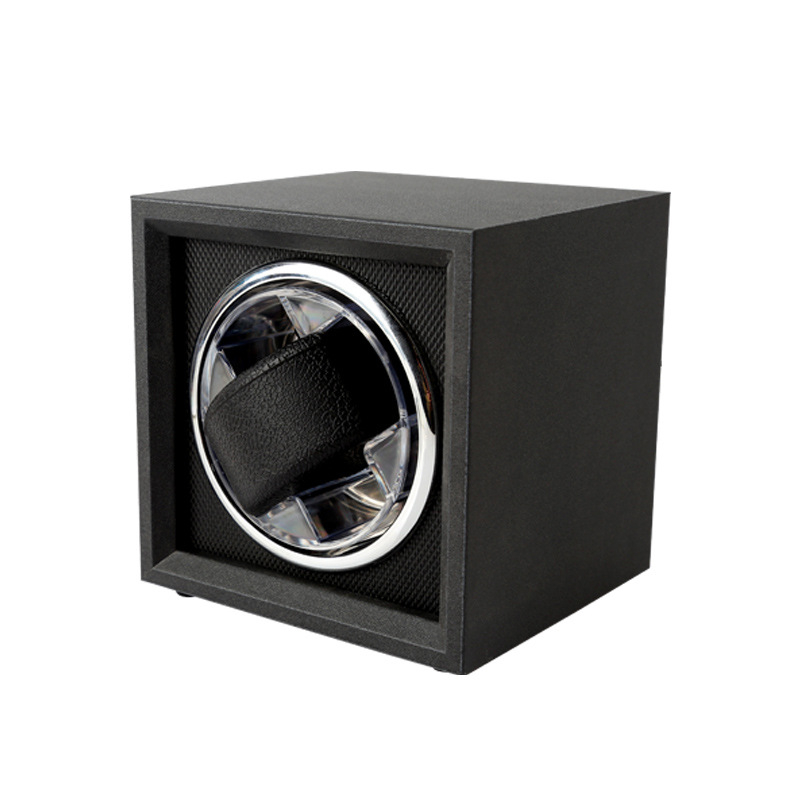 Függőleges automata órafelhúzó fa tokban, matt bőr kivitelezéssel, óra shaker