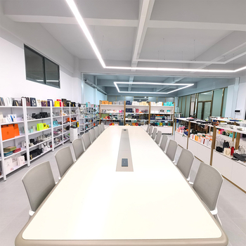 Reliefes mintázatú ékszerdoboz – személyre szabott nyaklánc készlet és ékszertároló, kihúzható ajándékdoboz (Eredet: Foshan; Anyag: papírkarton; Testreszabás: Igen; Márka: Oudian Industrial)