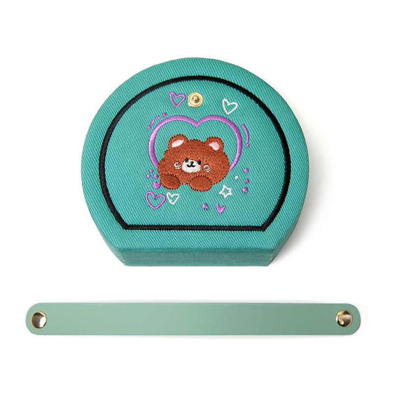 Ékszerdoboz HF250113-1, denim hímzés, félkör alakú, merev tok, hordozható