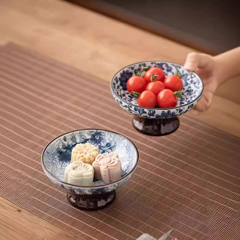 Porcelán gyümölcstál, vintage egyszerű stílus, 2023 szeptemberében bemutatva.