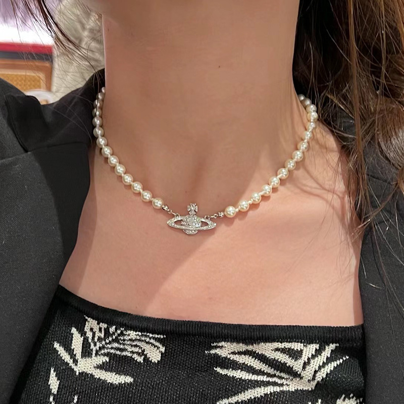 Ogrlica od srebra 925, geometrijski privjesak s inlajem, perlovni lanac, rhinestones, retro stil