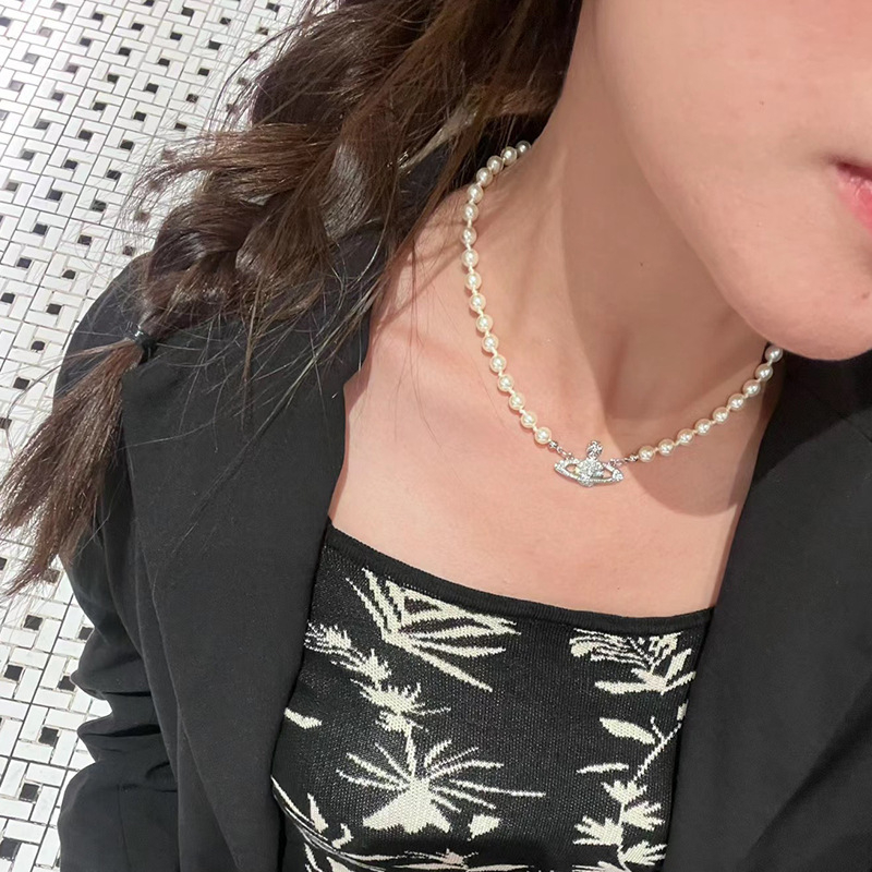 Ogrlica od srebra 925, geometrijski privjesak s inlajem, perlovni lanac, rhinestones, retro stil