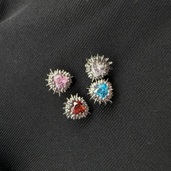 Hui Yiyue Lip Studs – Srdcovitý tvar, Diamantové osadenie, Unisex, Zmiešané materiály