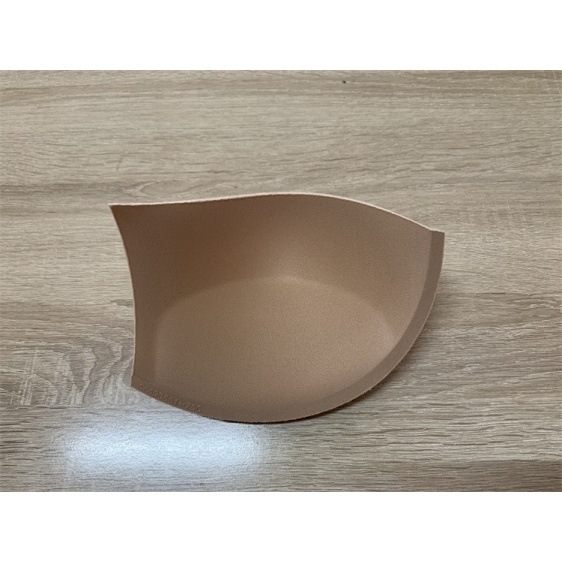 Szivacs melltartó kosár - poliészter, normál vastagság, gyűjtés, nyom nélkül, 2023 őszi megjelenés