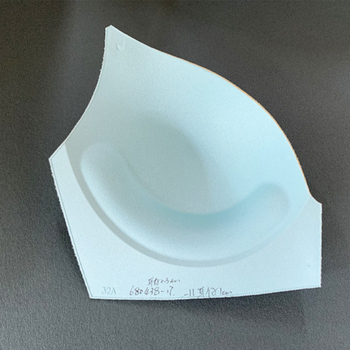 Neutral poliesterska sportska grudnjica s jednim dijelom otvora, bez leđa, trokutasti umetci, normalna debljina, anti-proširenje, proljeće 2023