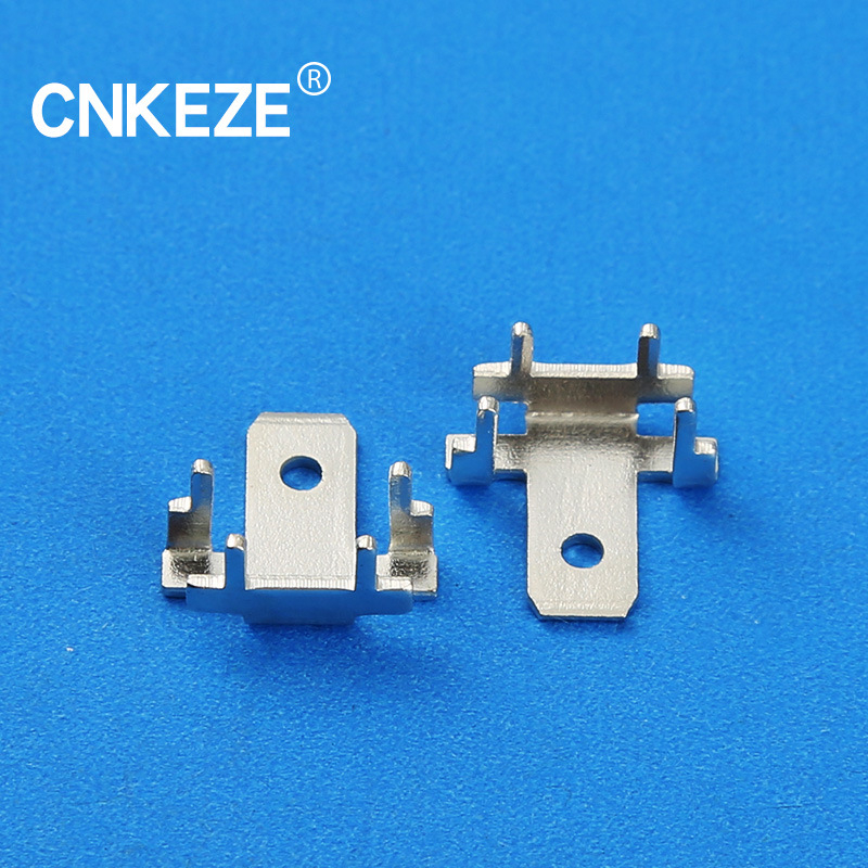 Kezi PCB tápegység-csatlakozó, ónbevonatú sárgaréz, négy lábú egyenes dugó