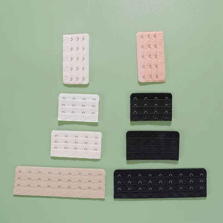 Krūtinėlės plėtiklis su keturiomis eilių kabliukais, nugaros užsegimas, medvilninis minkštas pečių diržas; Medžiaga: medvilnė; Modelis: 19556321548; Išleidimas į rinką: vasara 2024; Apdorojimo ciklas: 30