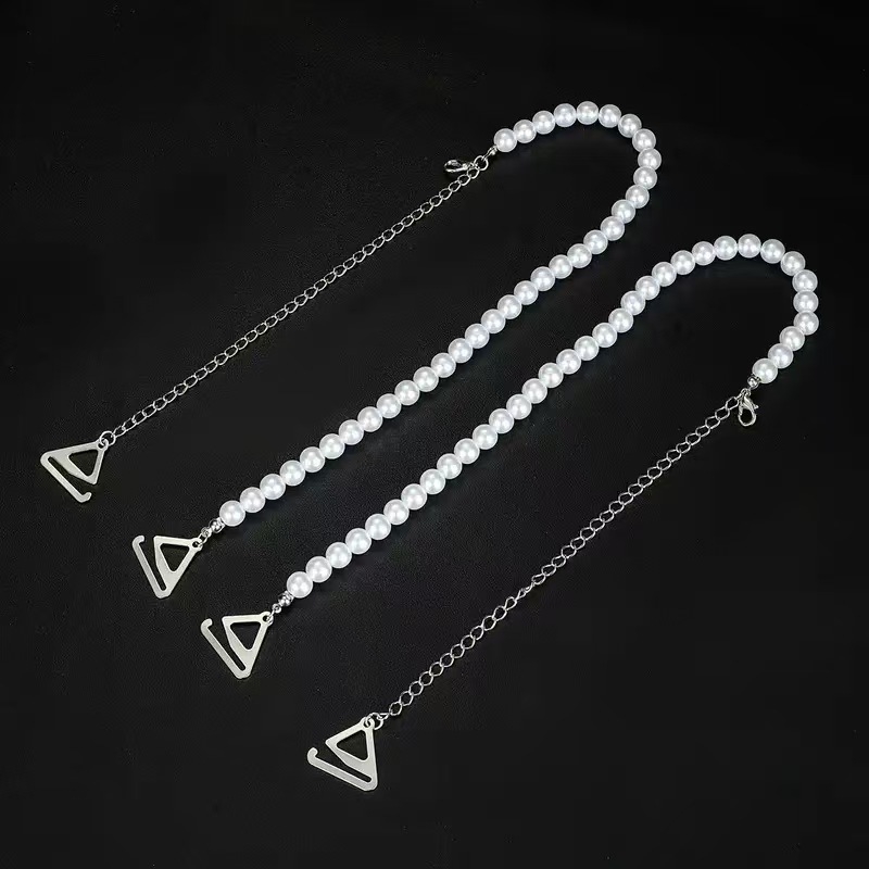 Reguliuojama pečių juosta su imitacinėmis perlomis ir nuimama grandine išoriniams drabužiams (ST250207)