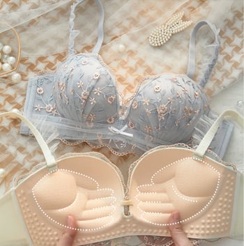 Безжичен бюстгальтер с дантела, чашка 3/4, нейлонова основа, памучна подплата 70–80%, откачващи се двойни презрамки