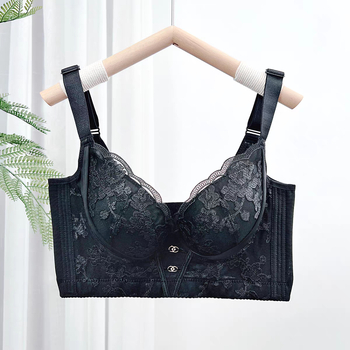 Найлонов сутиен със спандекс подплата; чашка 3/4; моделирани чашки с горе тънък, долу дебел; фиксирани двойни презрамки; пет реда закопчаване на гърба; дишащи, повдигащи и оформящи тялото