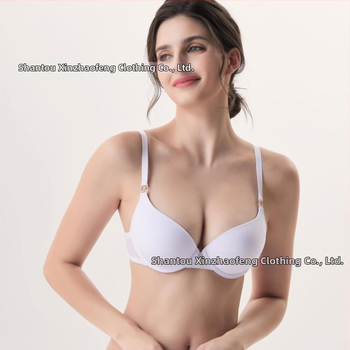 Nailono liemenėlė su reguliuojamu push-up, kvėpuojantis šoninis susikaupimas, vidutiniškai formuoti puodeliai, fiksuotos dvigubos petnešos, nugaros dvigubas užsegimas