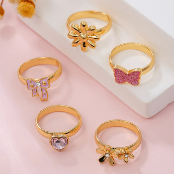 Детски пръстен от сплав, сърцевидна форма, кристали, стил карикатура принцеса, вградени камъни.