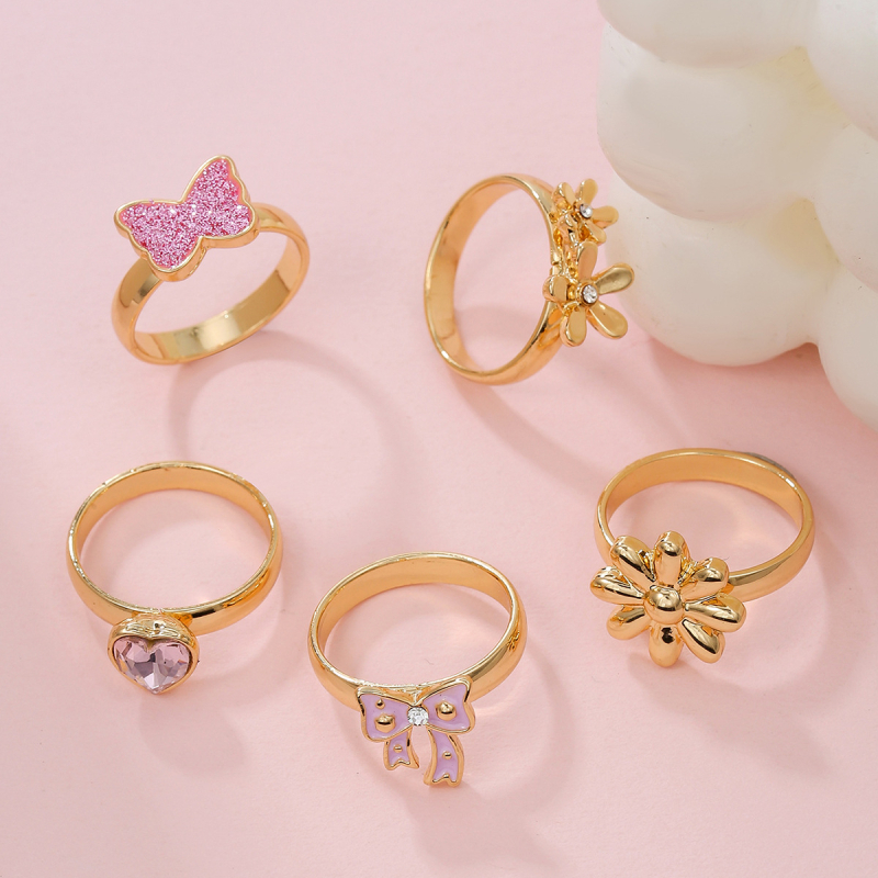 Детски пръстен от сплав, сърцевидна форма, кристали, стил карикатура принцеса, вградени камъни.