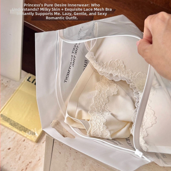 Liemenėlių komplektas – 3/4 puodelio, ploni formuoti puodeliai, pagrindinis audinys nailonas, nugaros užsegimas su trim eilių kabliukais, fiksuoti dvigubi petnešos